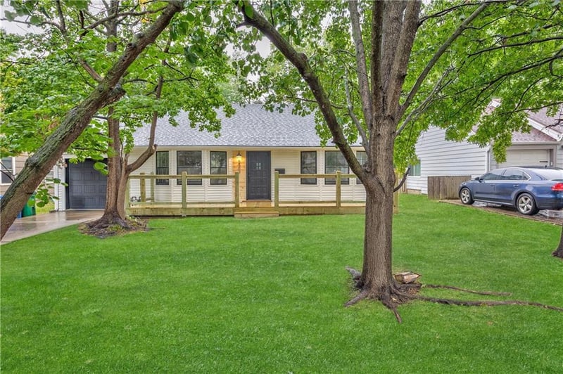5509 50th Ter, Roeland Park, KS 66202