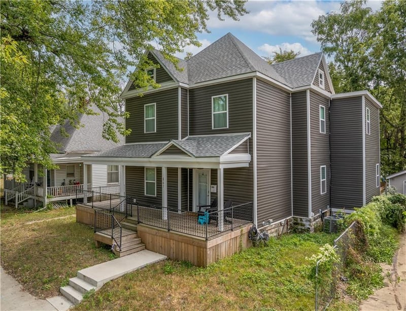 807 7th St, Sedalia, MO 65301
