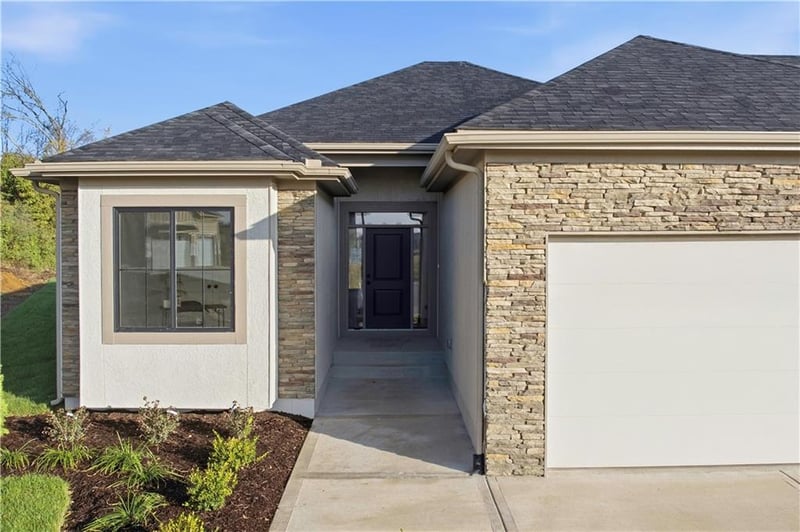 7900 Hoot Owl St, Blue Springs, MO 64014