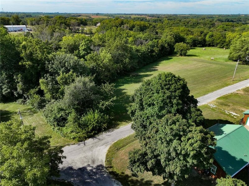 702 16th St, Horton, KS 66439