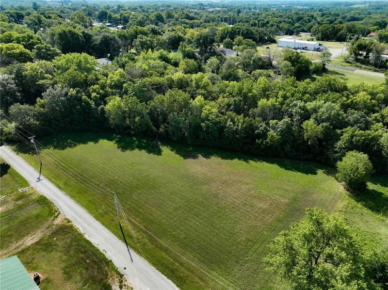702 16th St, Horton, KS 66439