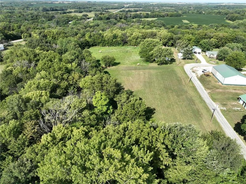 702 16th St, Horton, KS 66439