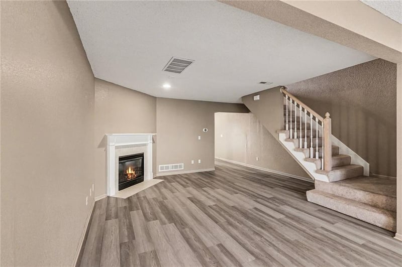 1412 Lexington Ave, Lee's Summit, MO 64081