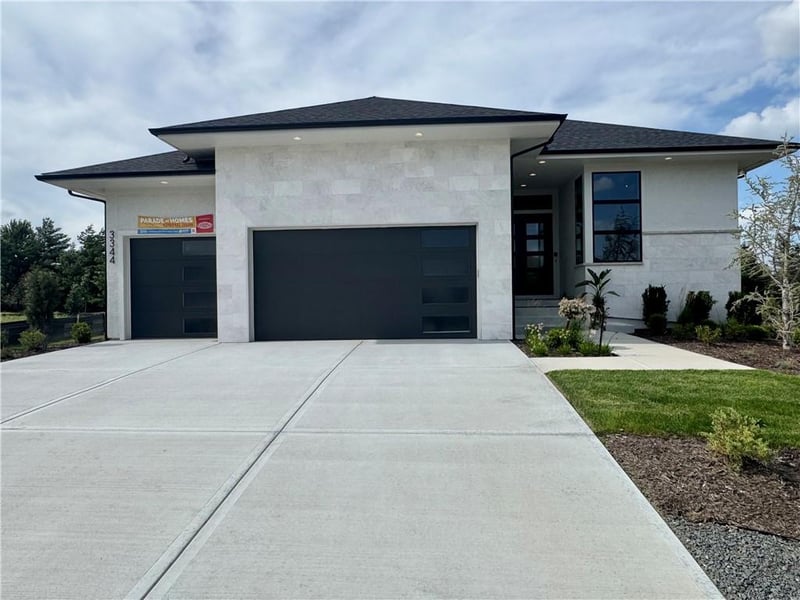 3344 133rd Ter, Leawood, KS 66209