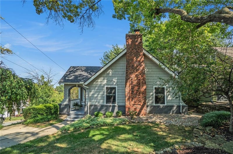 4901 Bell St, Kansas City, MO 64112