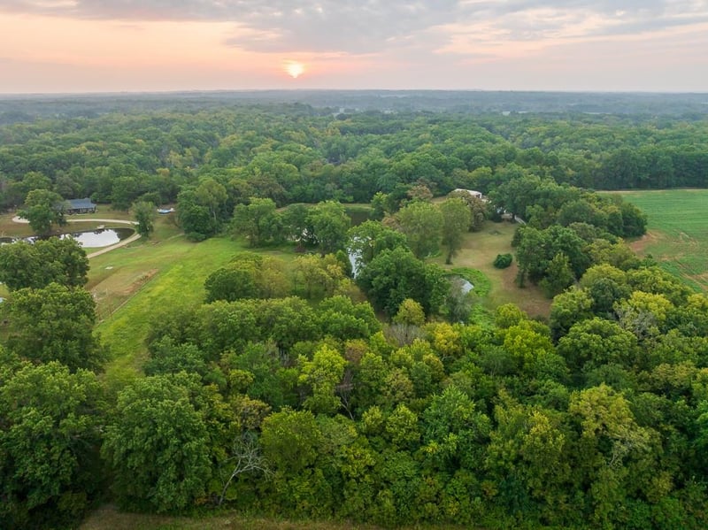 466 391 Rd, Clinton, MO 64735