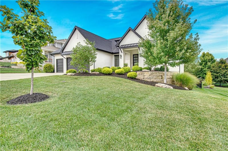 3806 W 158th Ter, Overland Park, KS 66224
