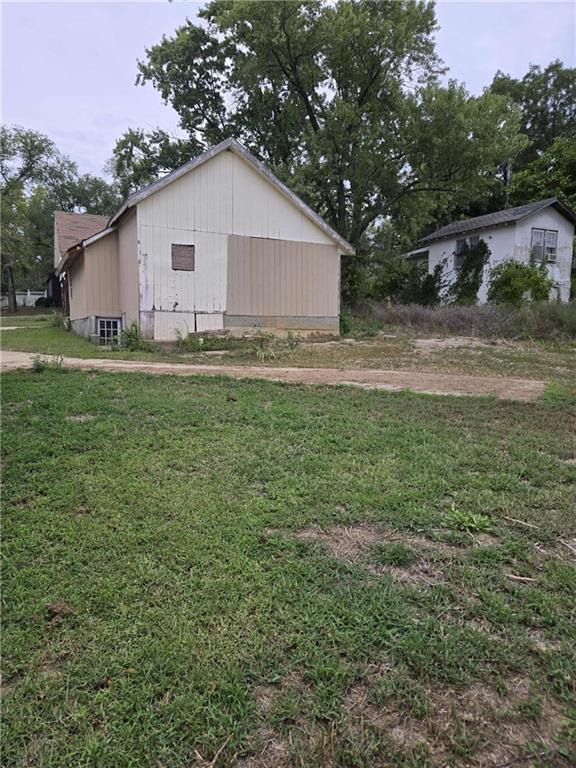 103 - 111 Main St, Centerville, KS 66014