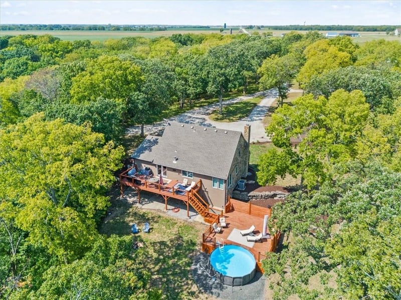 1409 N 650 Rd, Lawrence, KS 66046