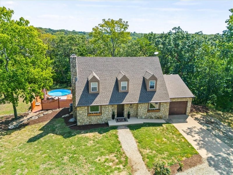 1409 N 650 Rd, Lawrence, KS 66046