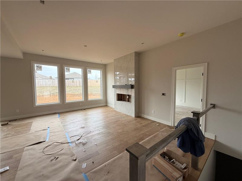 620 Jensen Ct, Blue Springs, MO 64014