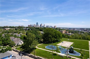 1204 W 20th Ter, Kansas City, MO 64108