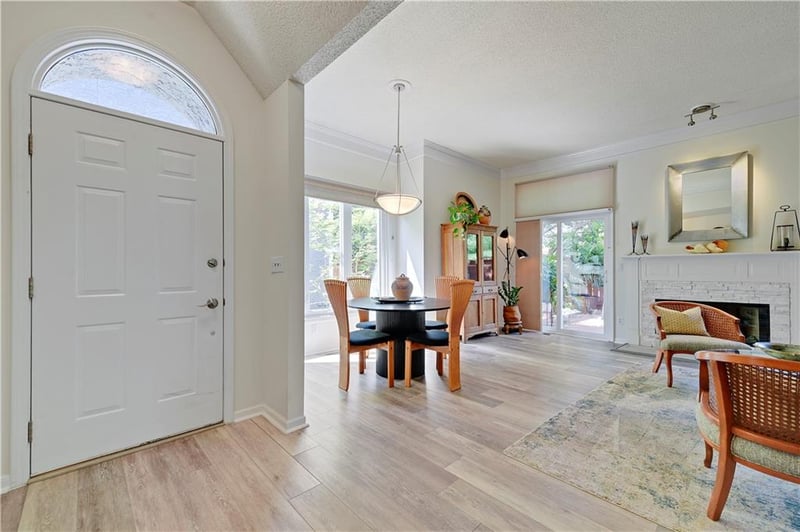 12656 Barkley St, Overland Park, KS 66209
