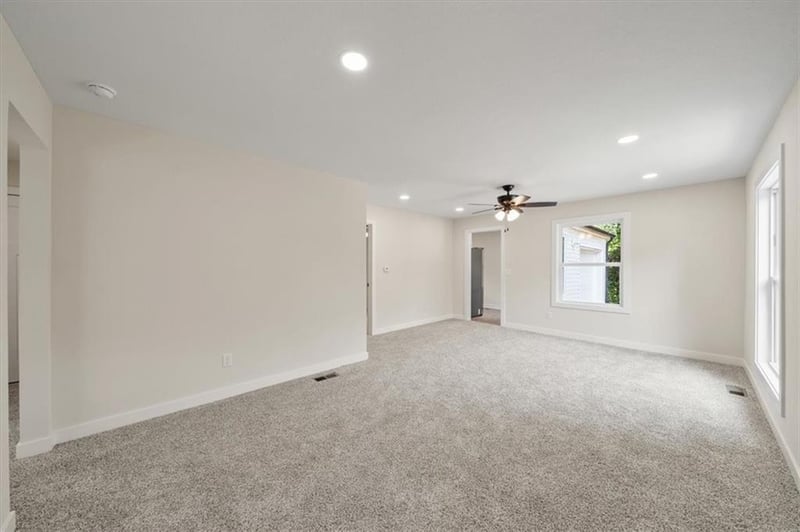 5002 Skiles Ave, Kansas City, MO 64129