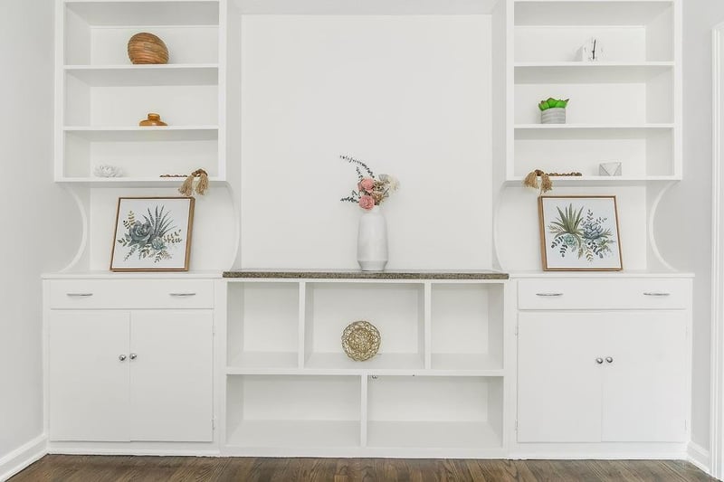 734 63rd Ter, Kansas City, MO 64110