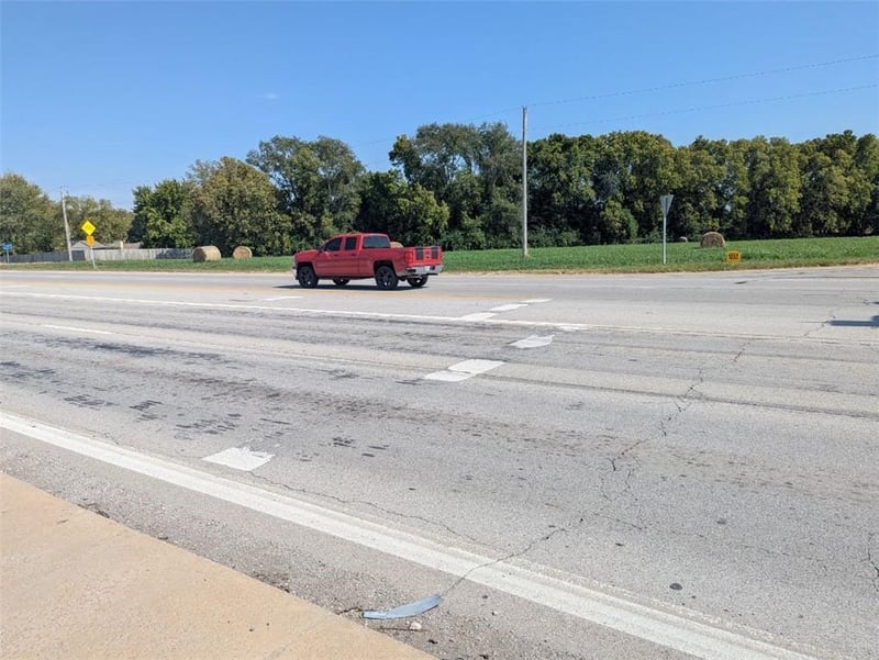 24 Hwy & Davis Rd, Independence, MO 64057