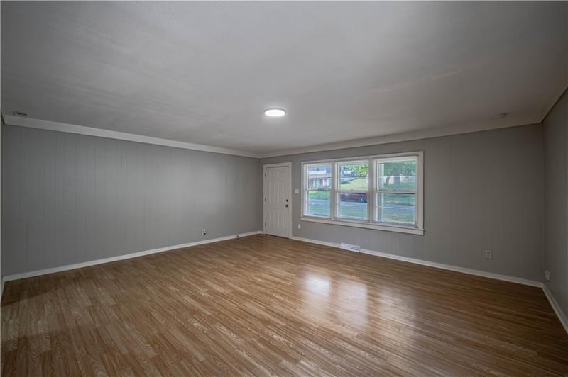 1405 Cherokee St, Leavenworth, KS 66048