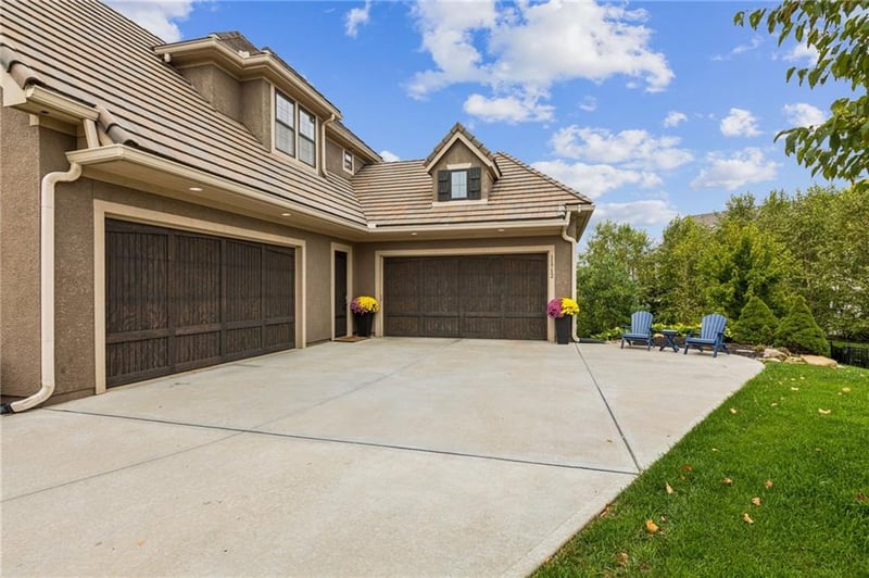 11712 W 164th Pl, Overland Park, KS 66221