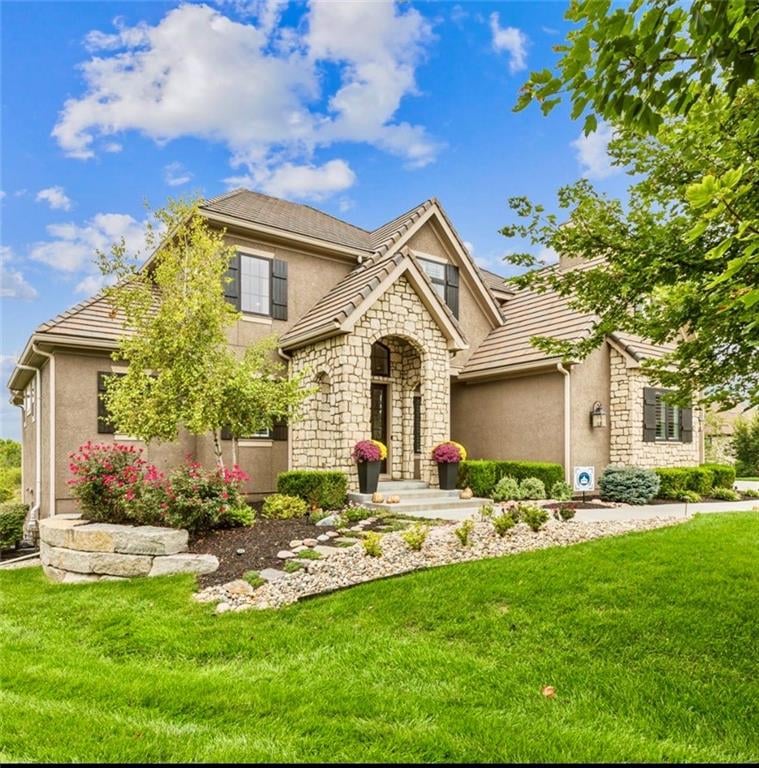 11712 W 164th Pl, Overland Park, KS 66221