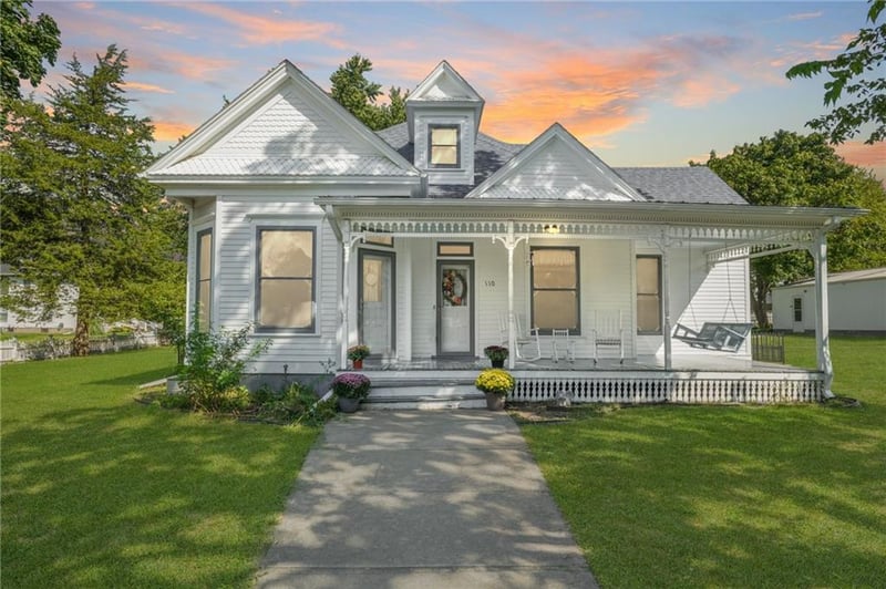 110 Elm St, King City, MO 64463