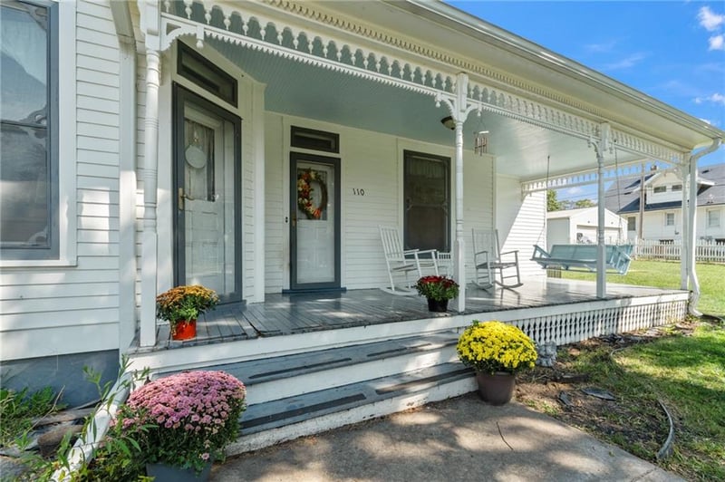 110 Elm St, King City, MO 64463