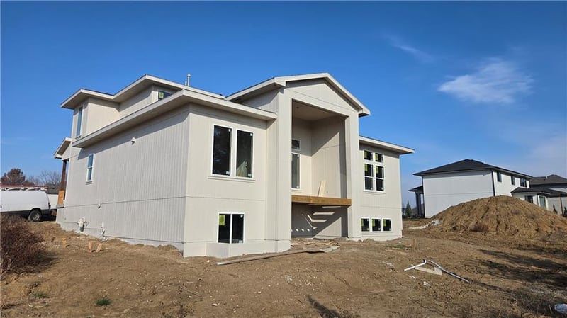 12413 184th St, Overland Park, KS 66013