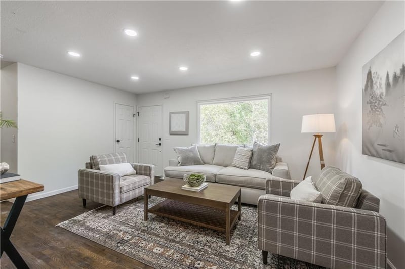 4835 Manchester Ave, Kansas City, MO 64119