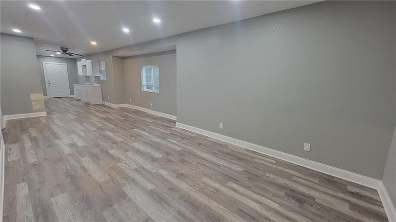6721 S Benton Ave, Kansas City, MO 64132