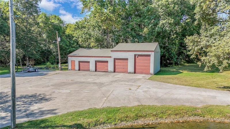 29200 S Walker Rd, Harrisonville, MO 64701