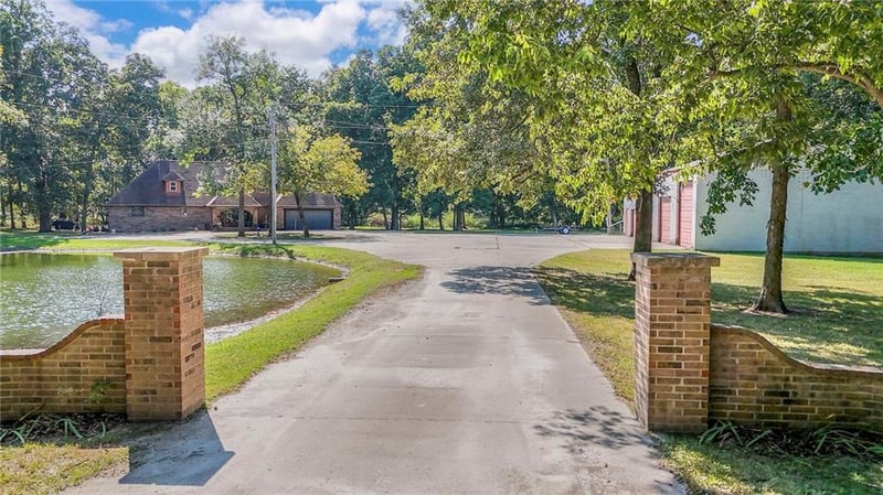 29200 S Walker Rd, Harrisonville, MO 64701