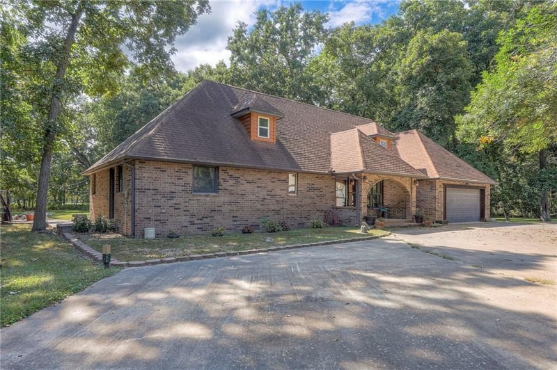 29200 S Walker Rd, Harrisonville, MO 64701
