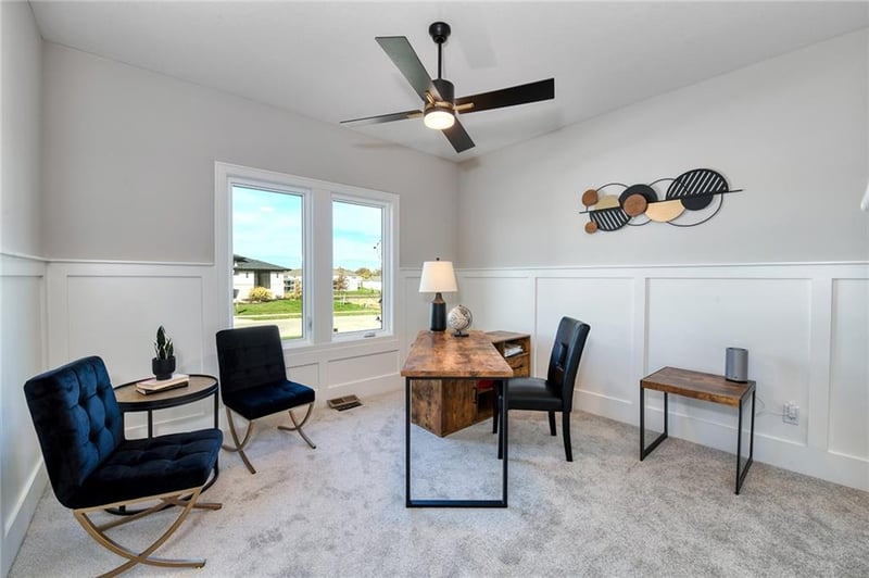 3916 Flintrock Dr, Lee's Summit, MO 64082
