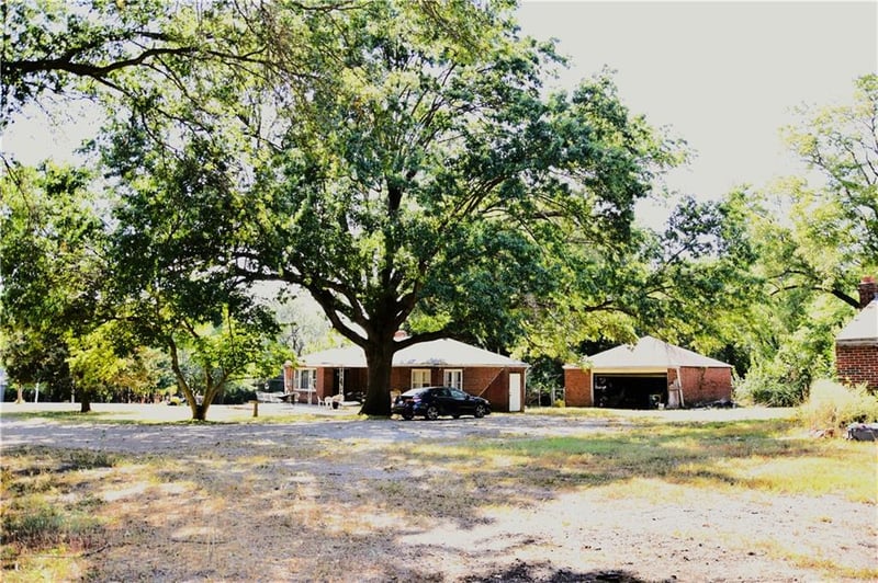 7200 102nd St, Kansas City, MO 64134