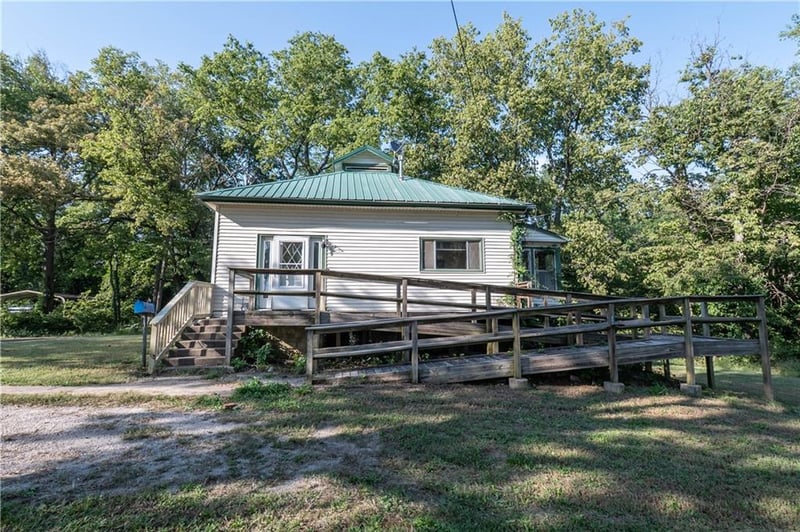 224 3rd St, Neodesha, KS 66757