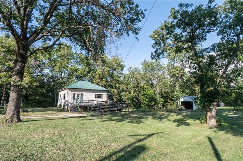 224 3rd St, Neodesha, KS 66757