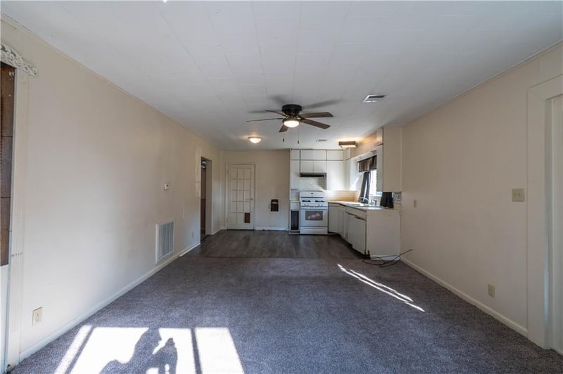 224 3rd St, Neodesha, KS 66757