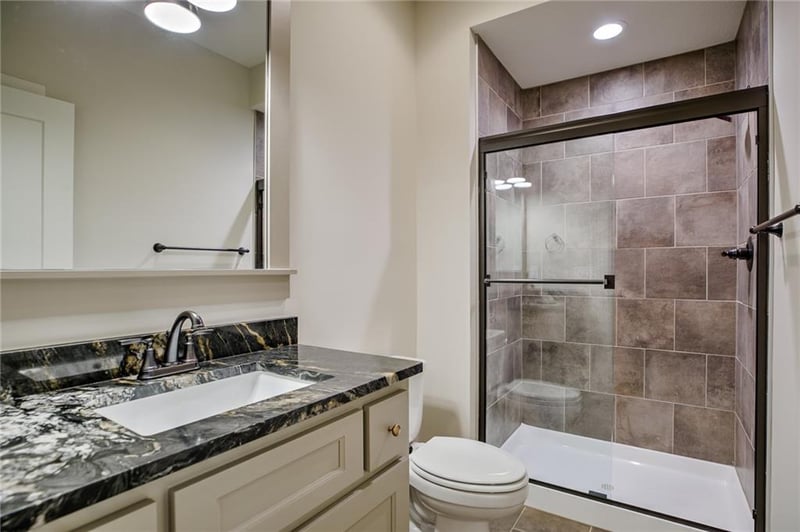 2411 177th Ter, Overland Park, KS 66085