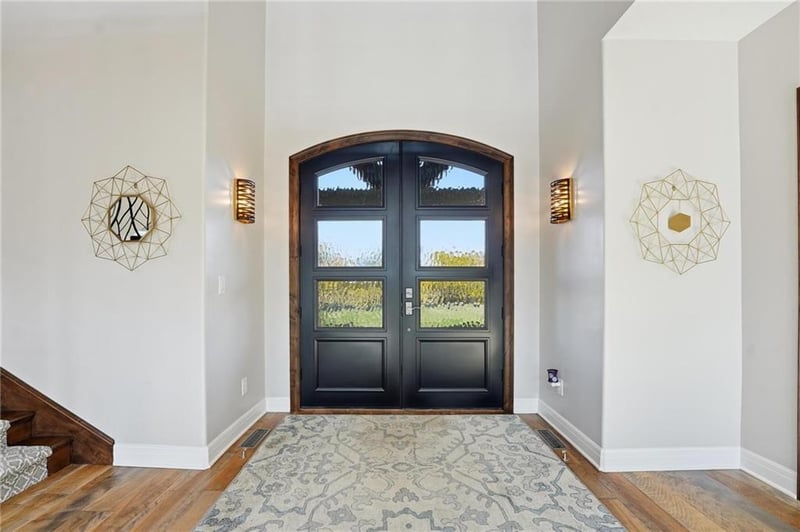 10807 NW Old Tiffany Springs Rd, Kansas City, MO 64153