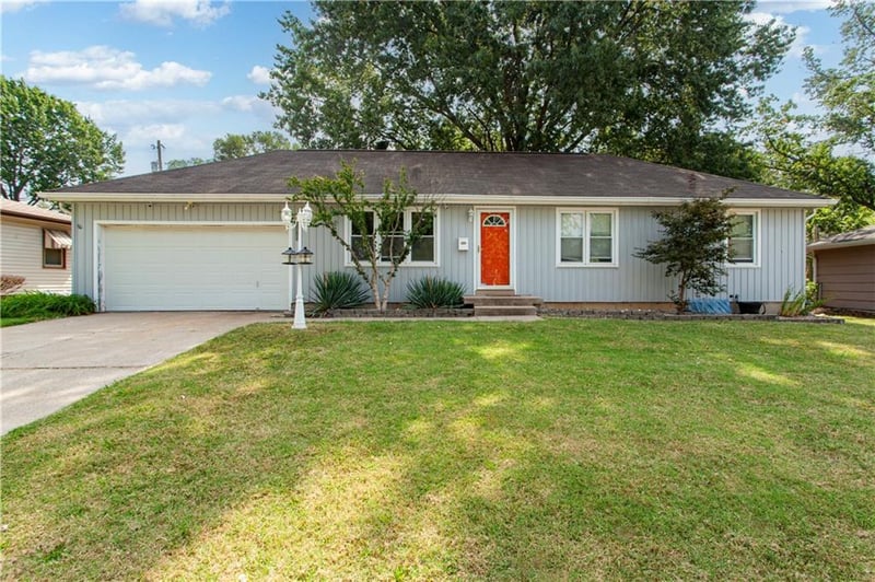 10705 33rd Ter, Independence, MO 64052