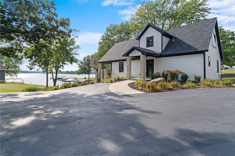 102 Angler Point, Gallatin, MO 64640