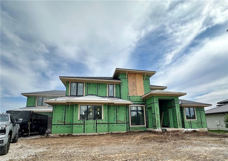 17325 Larsen St, Overland Park, KS 66221