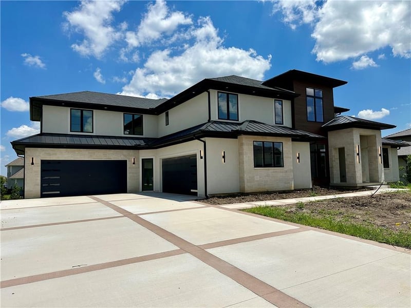 17325 Larsen St, Overland Park, KS 66221