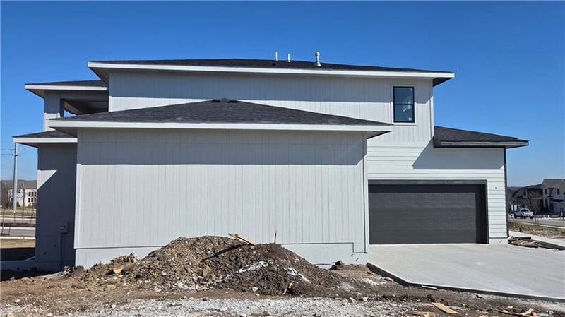 12502 183rd Ter, Overland Park, KS 66013