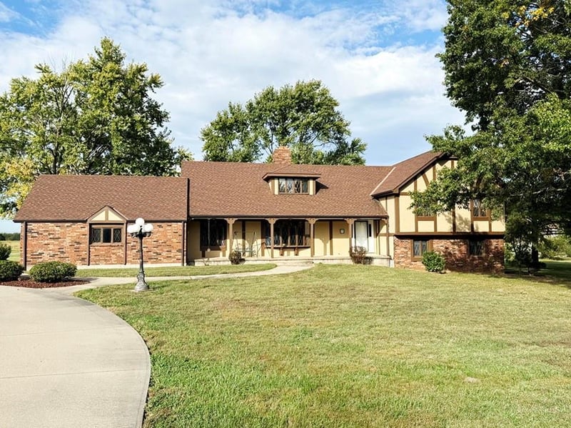 3185 E 336 Rd, El Dorado Springs, MO 64744