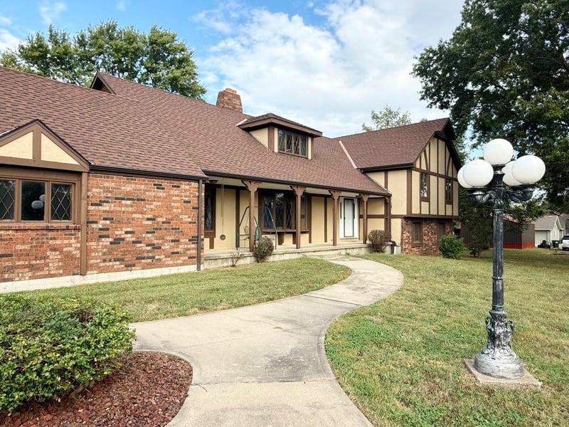 3185 E 336 Rd, El Dorado Springs, MO 64744