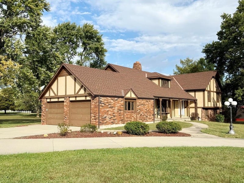 3185 E 336 Rd, El Dorado Springs, MO 64744