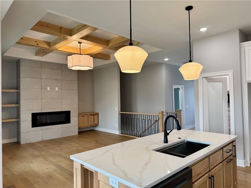 5888 Black Oak Ct, Parkville, MO 64152