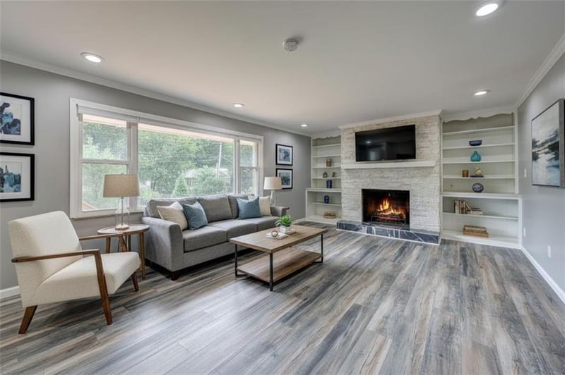 8901 Mission Rd, Leawood, KS 66206