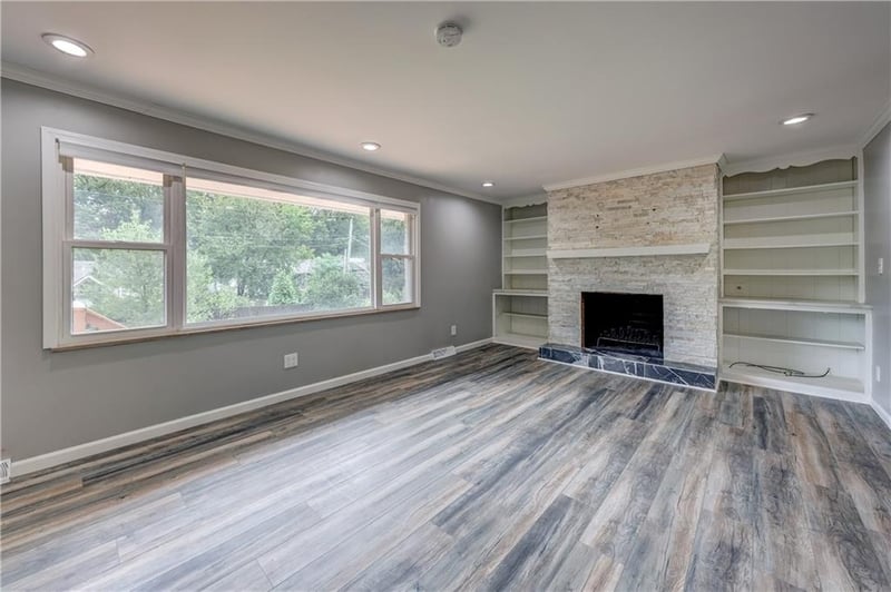 8901 Mission Rd, Leawood, KS 66206