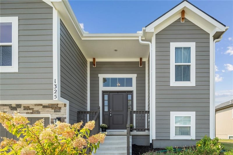 1325 NE 122nd St, Kansas City, MO 64165